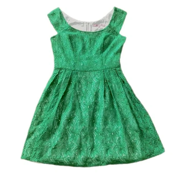 REVIEW emerald green vintage lace fit & flare Dress - Picture 5 of 9